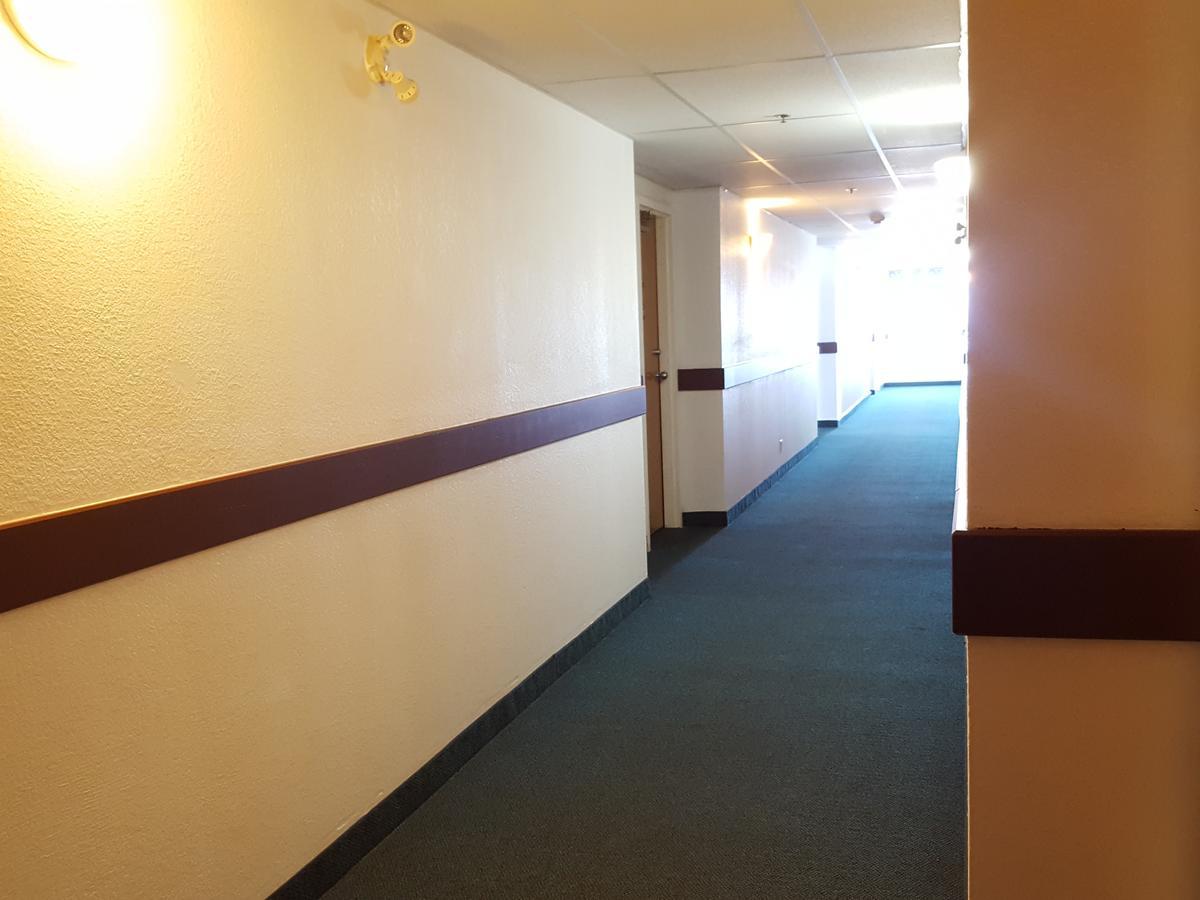 Motel Country 2*