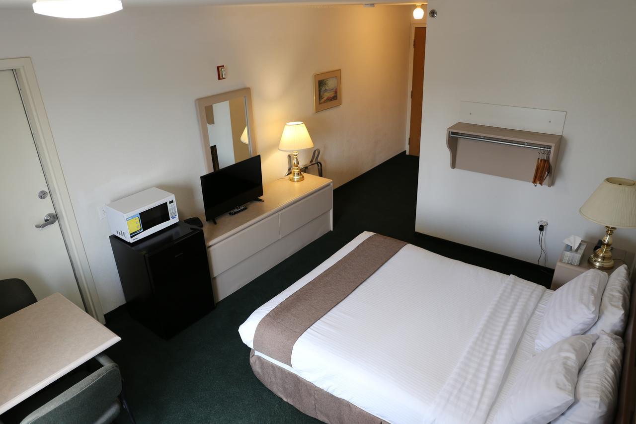 Country Motel